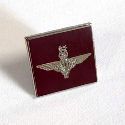 1 Para - Square Para Battalion Lapel Badge (Queens Crown)